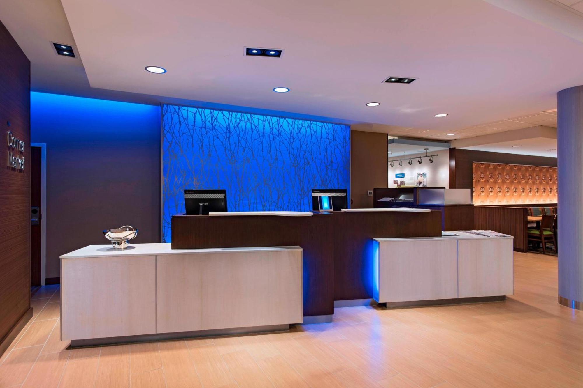 Fairfield Inn & Suites By Marriott La Crosse Downtown Exterior photo